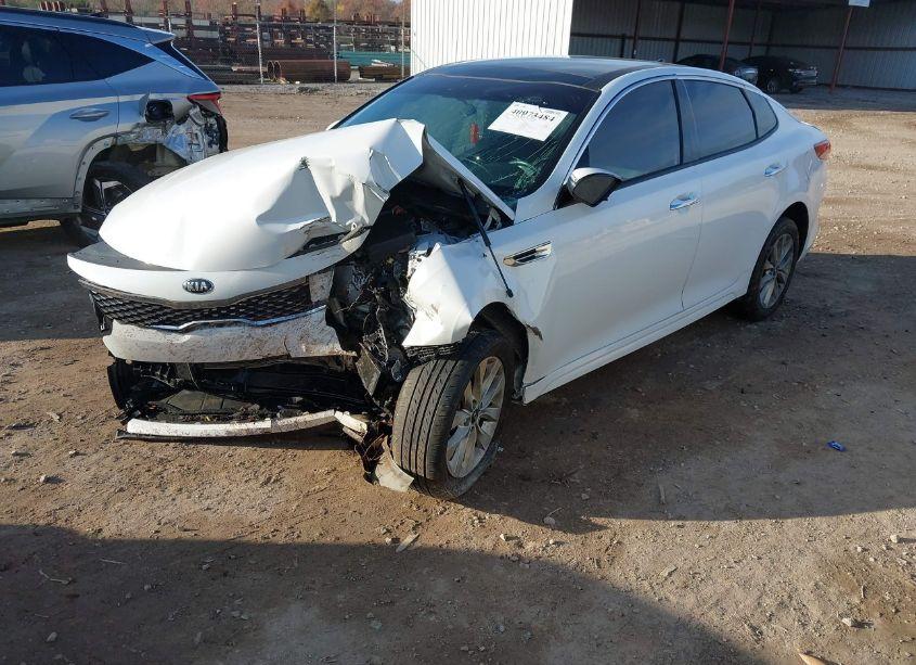 Photo 2 of 2018 Kia Optima S (VIN 5XXGT4L35JG221046)