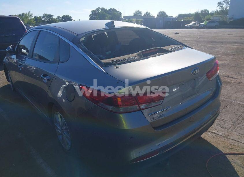 Photo 3 of 2018 Kia Optima LX (VIN 5XXGT4L35JG225811)