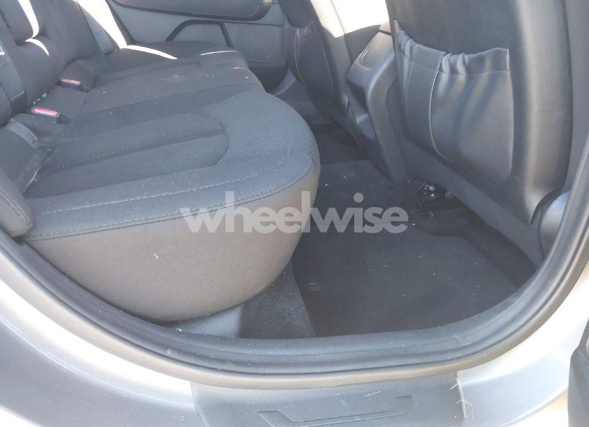 Photo 8 of 2018 Kia Optima LX (VIN 5XXGT4L35JG225811)