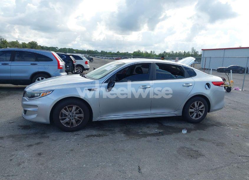 Photo 14 of 2018 Kia Optima LX (VIN 5XXGT4L35JG227803)