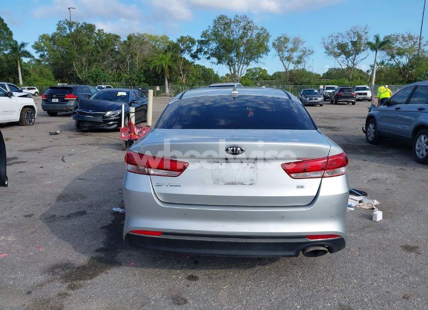 Photo 16 of 2018 Kia Optima LX (VIN 5XXGT4L35JG227803)