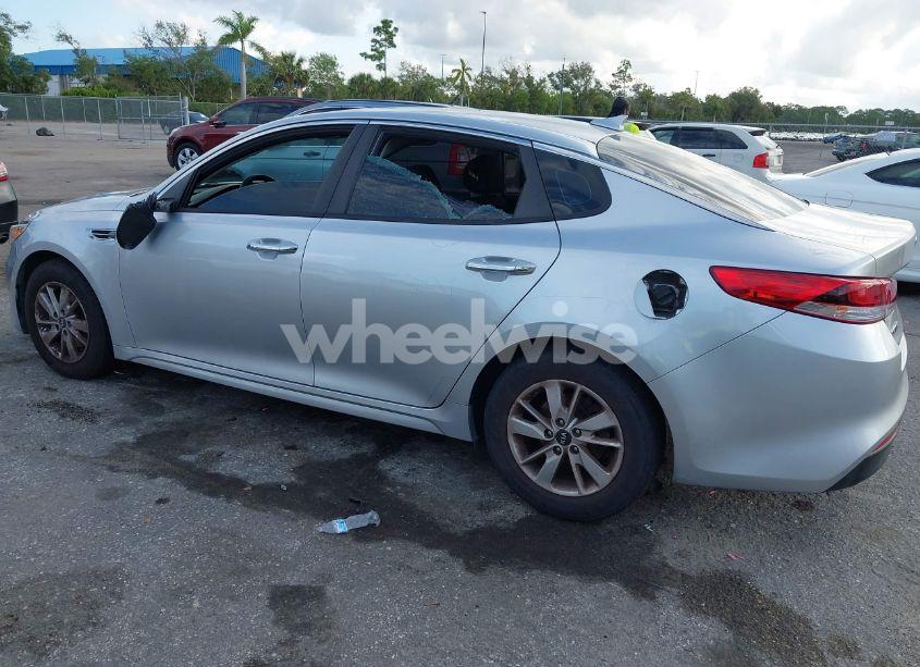 Photo 6 of 2018 Kia Optima LX (VIN 5XXGT4L35JG227803)