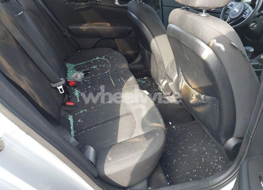 Photo 8 of 2018 Kia Optima LX (VIN 5XXGT4L35JG227803)