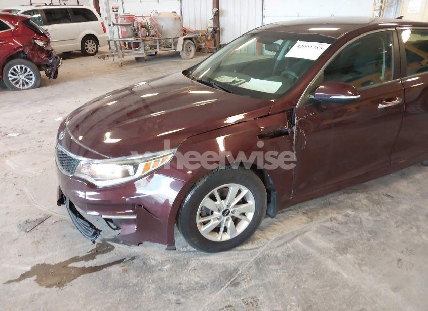 Photo 6 of 2018 Kia Optima LX (VIN 5XXGT4L35JG229518)