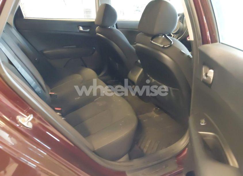 Photo 8 of 2018 Kia Optima LX (VIN 5XXGT4L35JG229518)