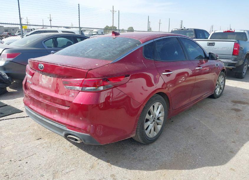 Photo 4 of 2018 Kia Optima S (VIN 5XXGT4L35JG231009)