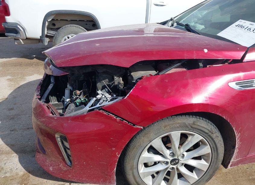 Photo 6 of 2018 Kia Optima S (VIN 5XXGT4L35JG231009)