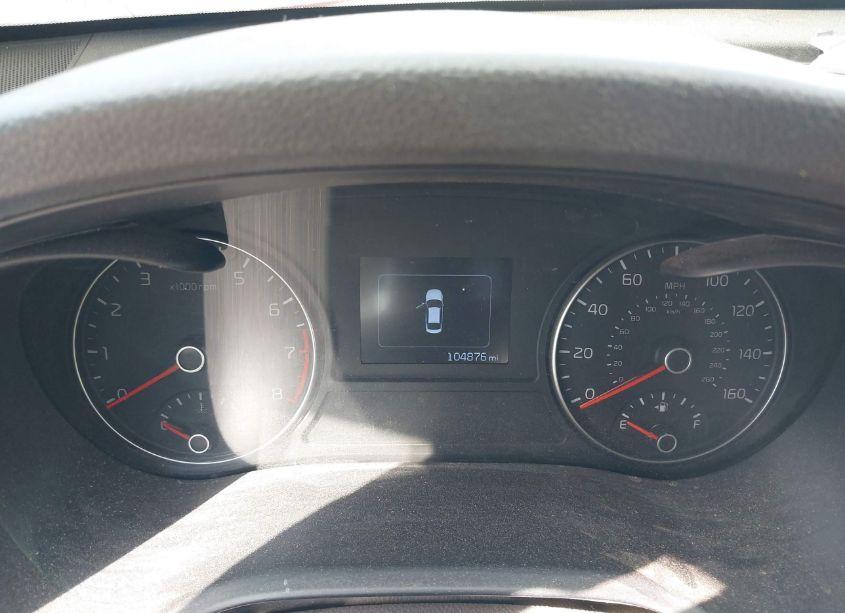 Photo 7 of 2018 Kia Optima S (VIN 5XXGT4L35JG231009)