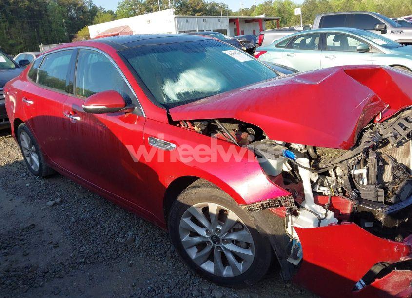 Photo 13 of 2018 Kia Optima S (VIN 5XXGT4L35JG236890)