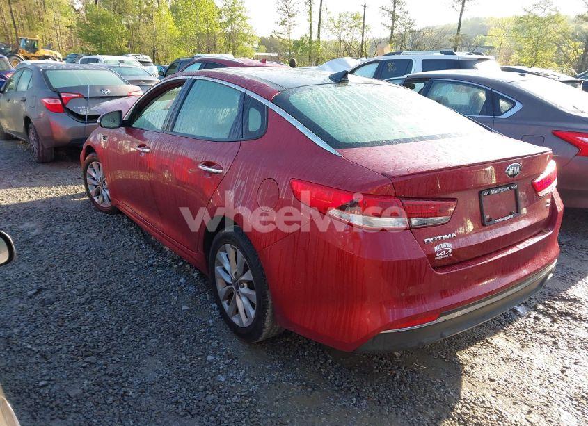 Photo 3 of 2018 Kia Optima S (VIN 5XXGT4L35JG236890)