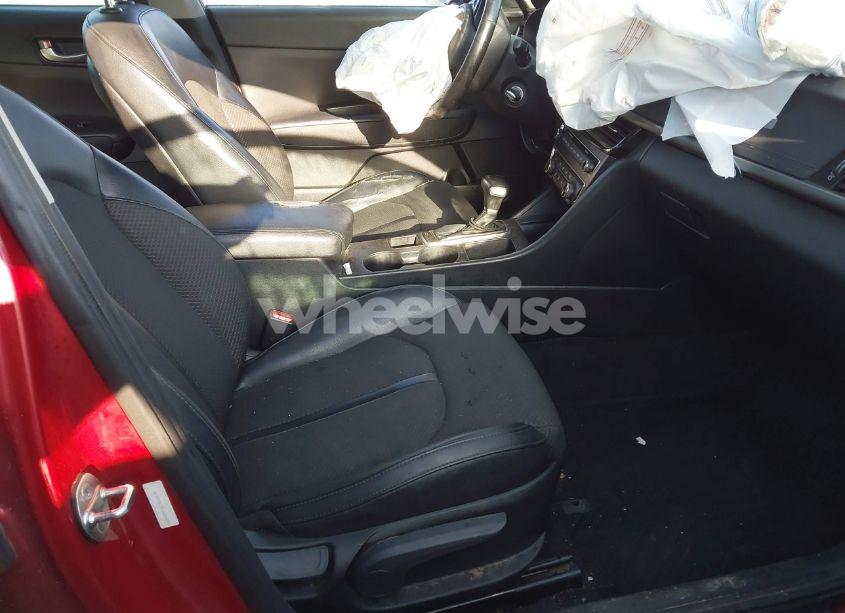 Photo 5 of 2018 Kia Optima S (VIN 5XXGT4L35JG236890)