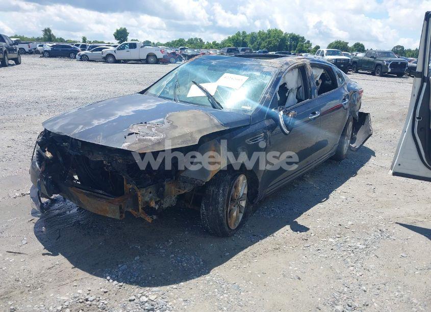 Photo 2 of 2018 Kia Optima S (VIN 5XXGT4L35JG236923)