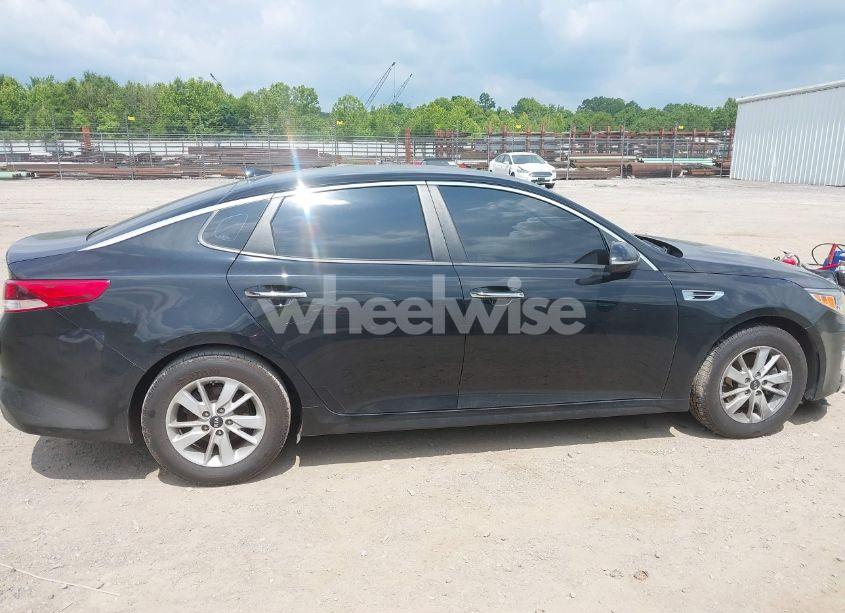 Photo 13 of 2018 Kia Optima LX (VIN 5XXGT4L35JG239062)