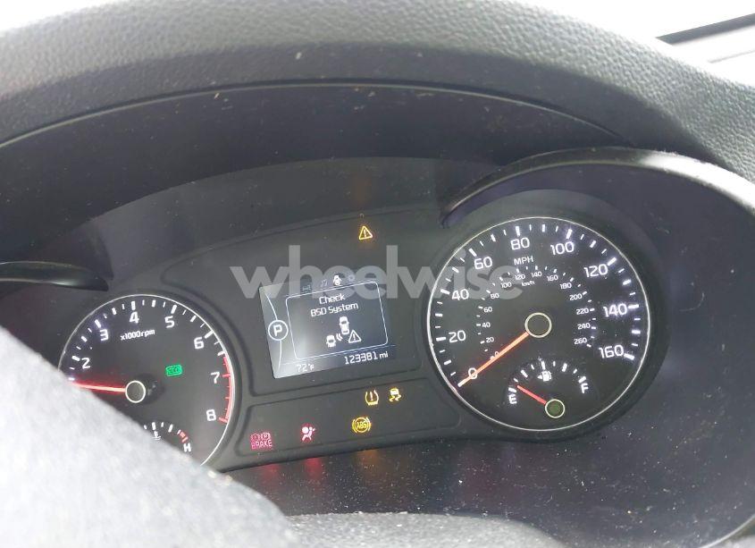 Photo 15 of 2018 Kia Optima LX (VIN 5XXGT4L35JG246223)