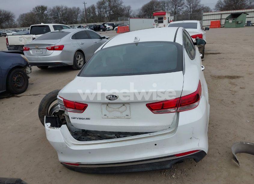 Photo 16 of 2018 Kia Optima LX (VIN 5XXGT4L35JG246223)