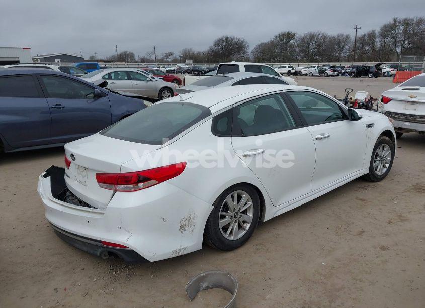 Photo 4 of 2018 Kia Optima LX (VIN 5XXGT4L35JG246223)