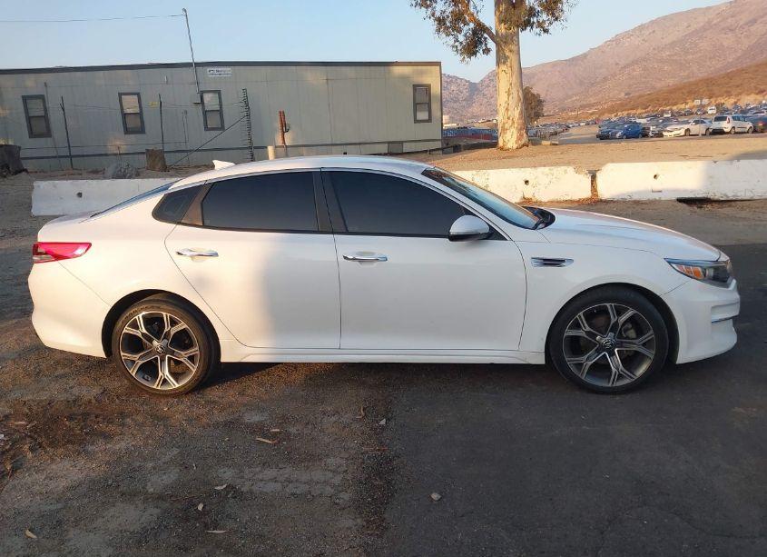 Photo 13 of 2018 Kia Optima LX (VIN 5XXGT4L35JG267766)