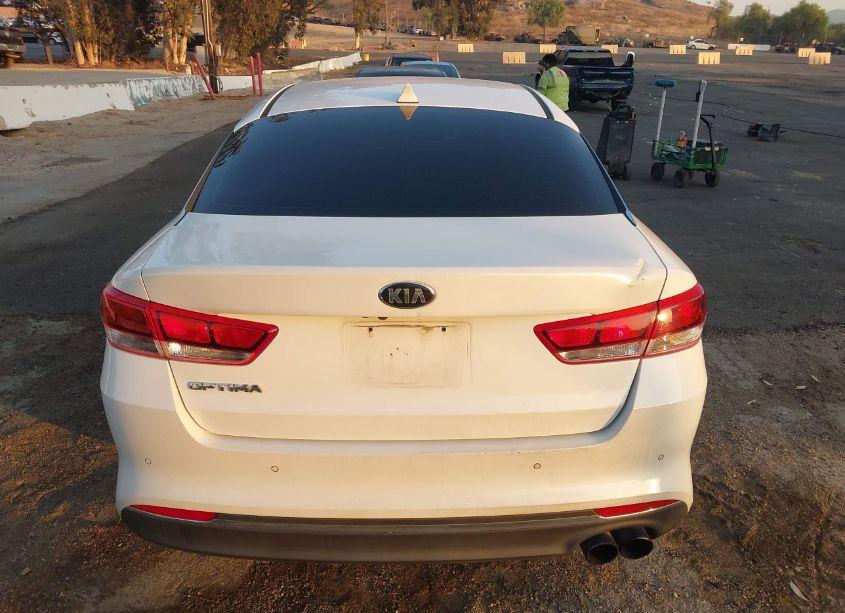 Photo 16 of 2018 Kia Optima LX (VIN 5XXGT4L35JG267766)