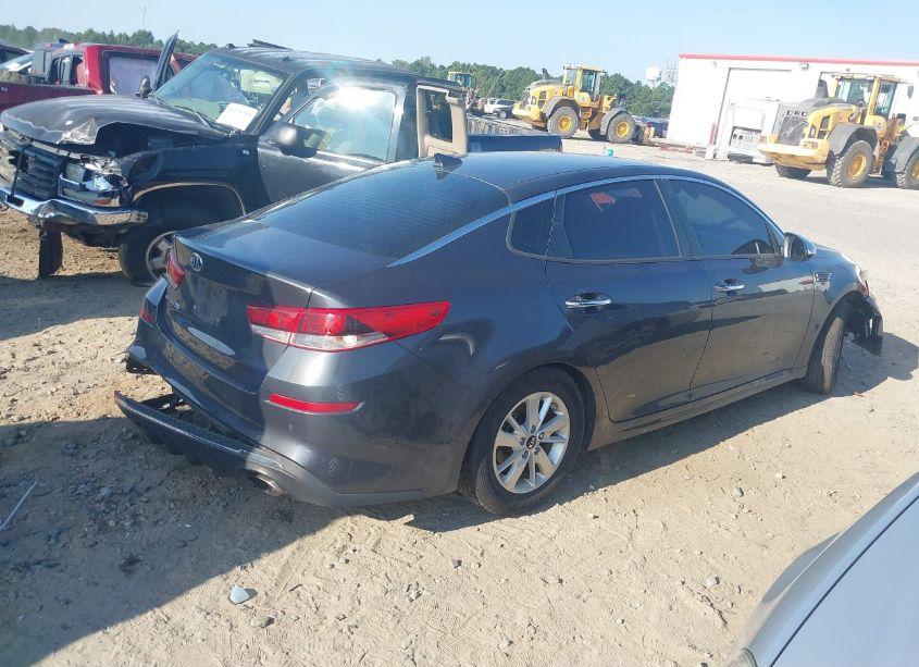 Photo 4 of 2019 Kia Optima LX (VIN 5XXGT4L35KG284651)