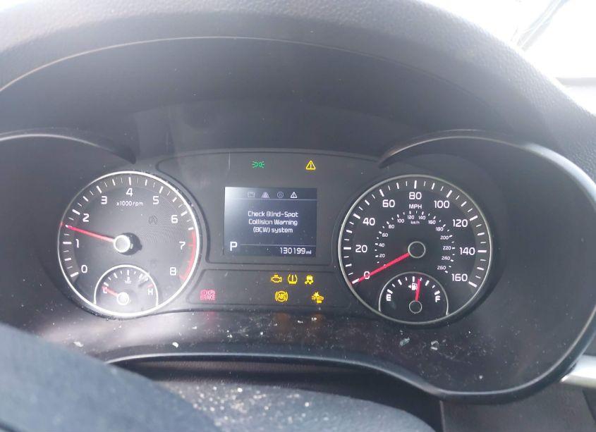 Photo 7 of 2019 Kia Optima LX (VIN 5XXGT4L35KG284651)