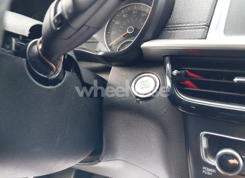 Photo 6 of 2019 Kia Optima S (VIN 5XXGT4L35KG288599)