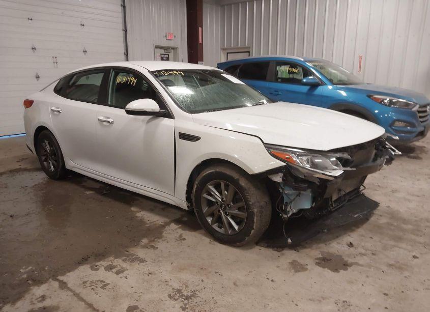 2019 Kia Optima LX (VIN 5XXGT4L35KG294709) main photo