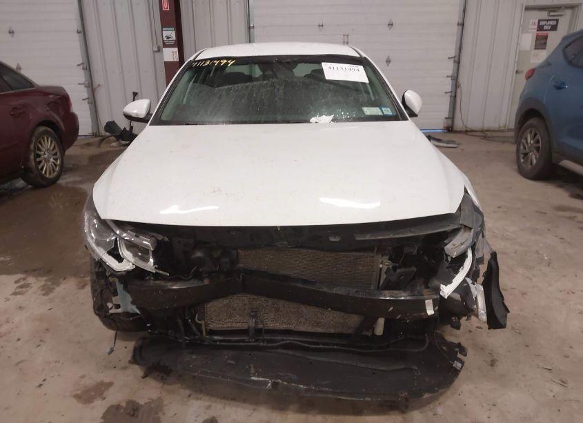 Photo 12 of 2019 Kia Optima LX (VIN 5XXGT4L35KG294709)