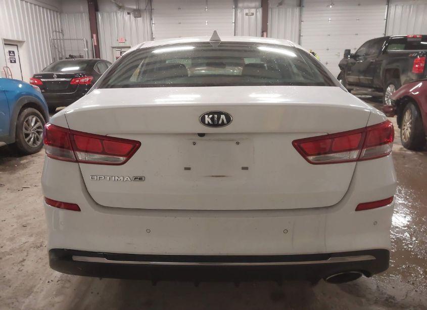 Photo 16 of 2019 Kia Optima LX (VIN 5XXGT4L35KG294709)