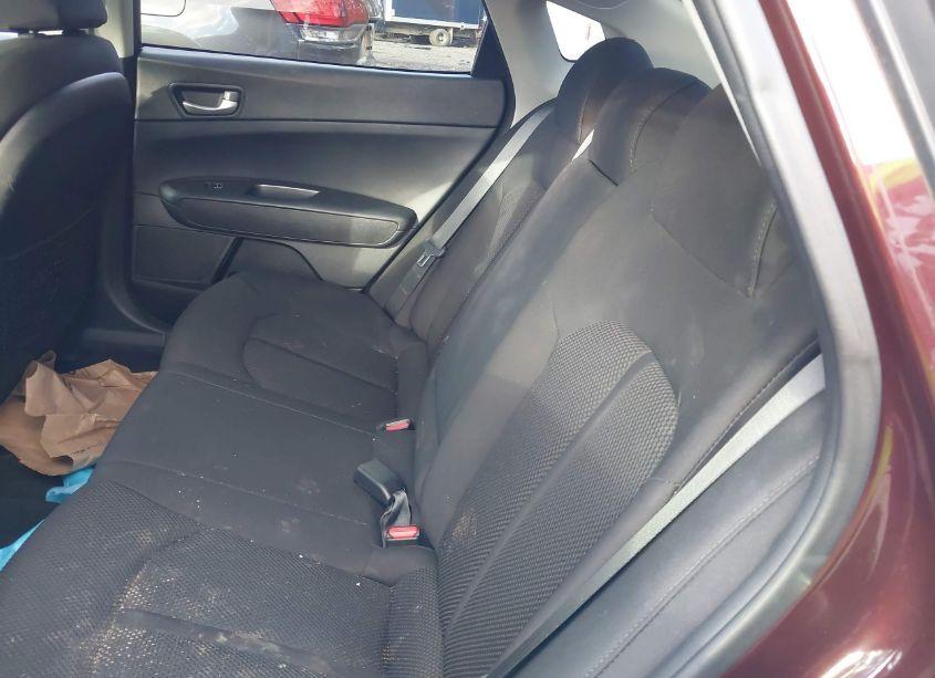 Photo 8 of 2019 Kia Optima LX (VIN 5XXGT4L35KG300783)