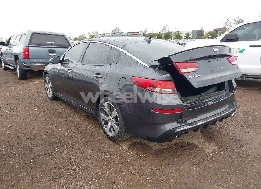 Photo 3 of 2019 Kia Optima S (VIN 5XXGT4L35KG318216)
