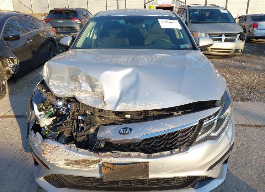 Photo 12 of 2019 Kia Optima LX (VIN 5XXGT4L35KG322587)