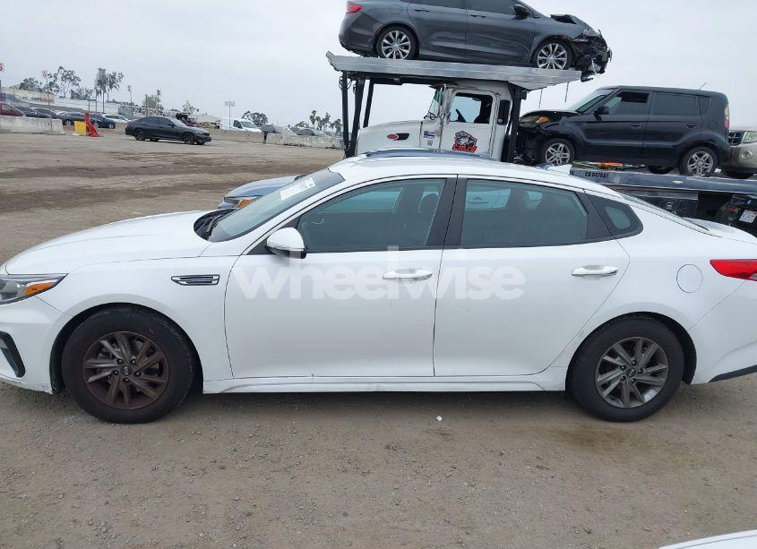 Photo 14 of 2019 Kia Optima LX (VIN 5XXGT4L35KG324274)