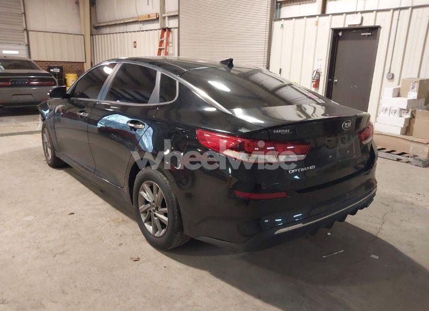 Photo 3 of 2019 Kia Optima LX (VIN 5XXGT4L35KG329510)