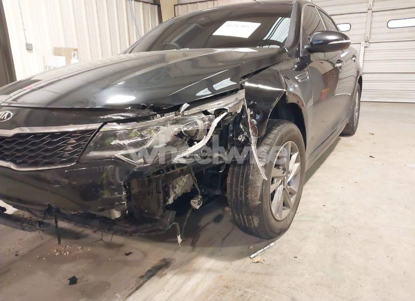 Photo 6 of 2019 Kia Optima LX (VIN 5XXGT4L35KG329510)