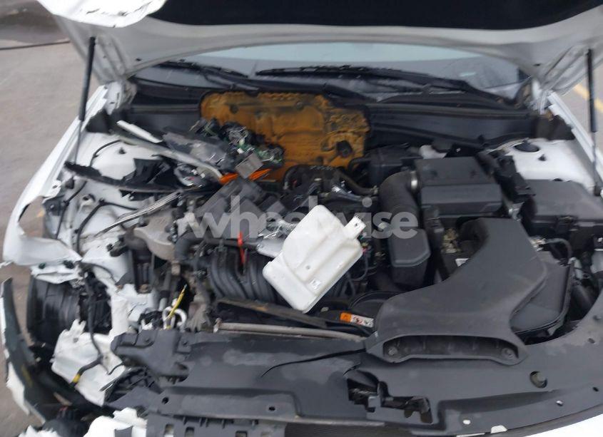 Photo 10 of 2019 Kia Optima LX (VIN 5XXGT4L35KG340751)