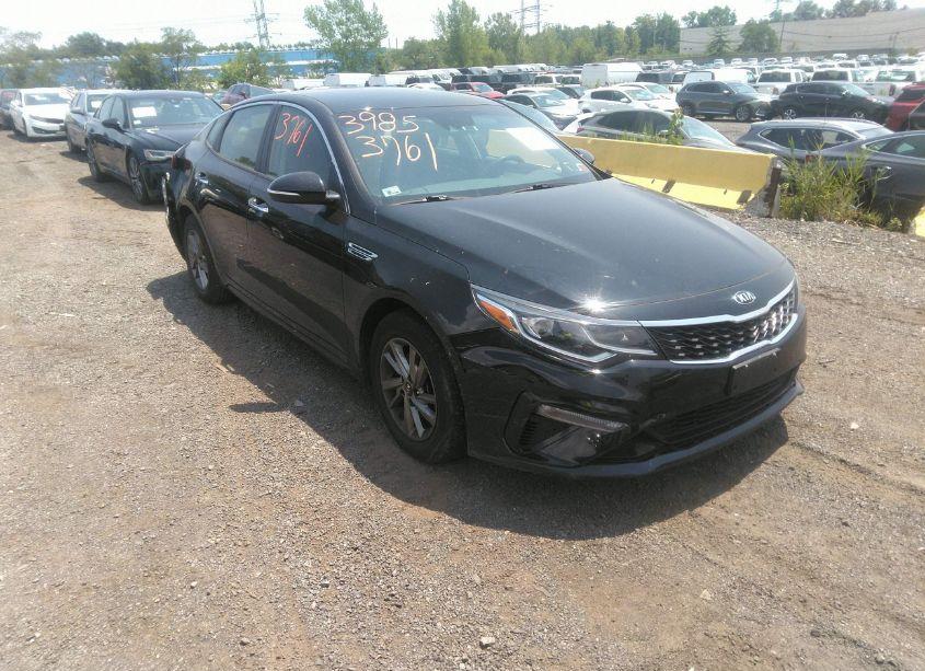 2019 Kia Optima LX (VIN 5XXGT4L35KG340815) main photo