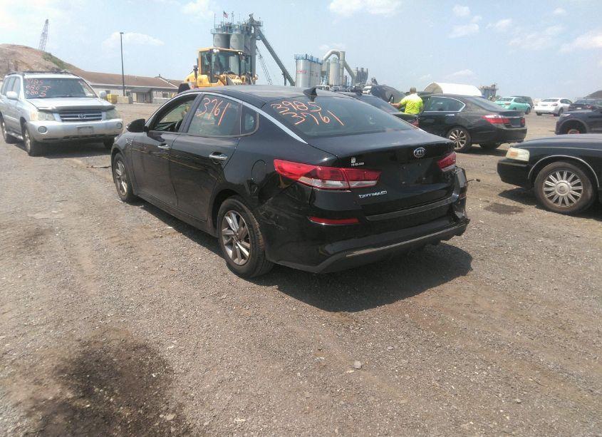 Photo 3 of 2019 Kia Optima LX (VIN 5XXGT4L35KG340815)