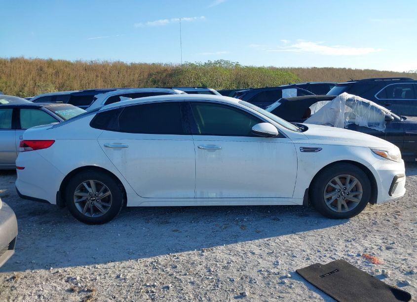 Photo 12 of 2019 Kia Optima LX (VIN 5XXGT4L35KG346694)
