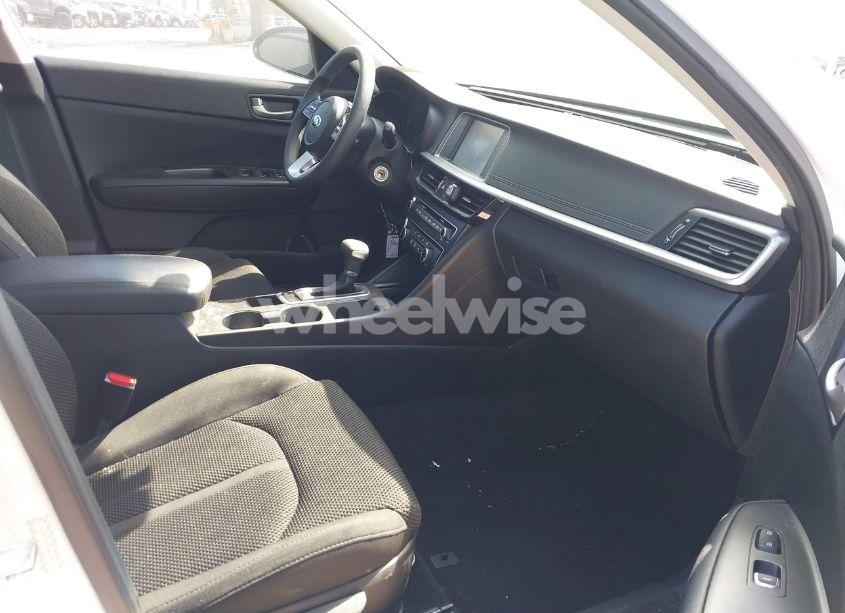 Photo 5 of 2019 Kia Optima LX (VIN 5XXGT4L35KG349076)