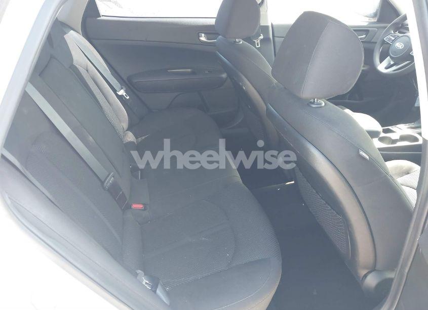 Photo 8 of 2019 Kia Optima LX (VIN 5XXGT4L35KG349076)