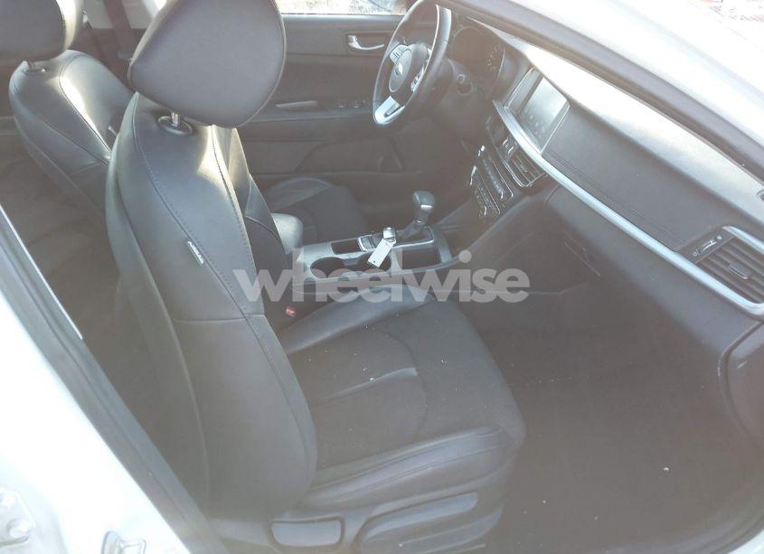 Photo 5 of 2019 Kia Optima S (VIN 5XXGT4L35KG352821)
