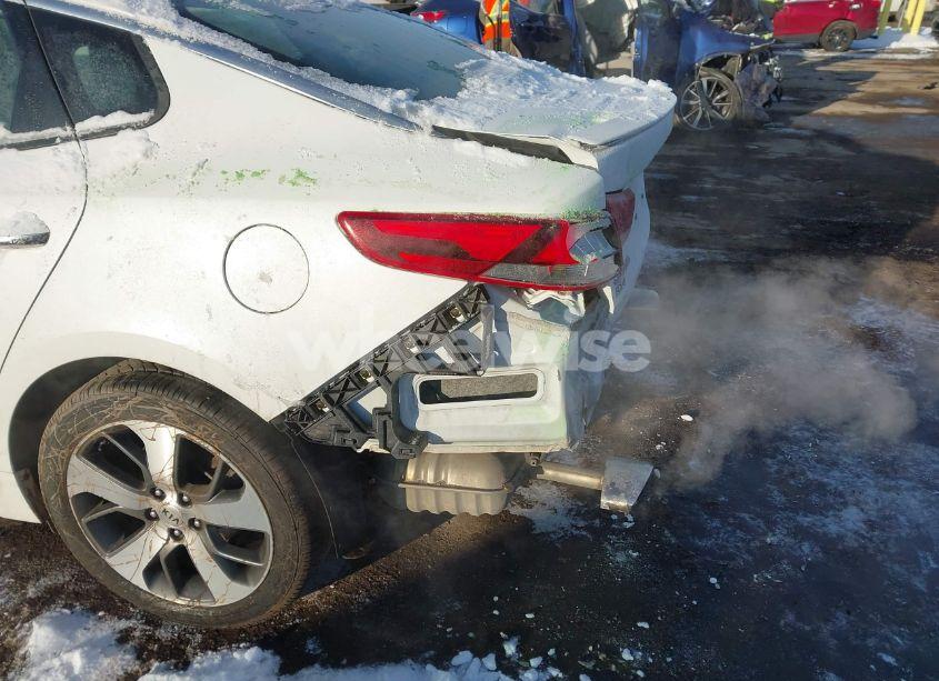 Photo 6 of 2019 Kia Optima S (VIN 5XXGT4L35KG352821)