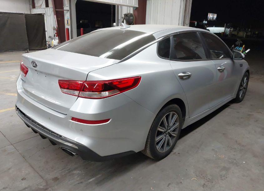 Photo 4 of 2019 Kia Optima LX (VIN 5XXGT4L35KG354178)