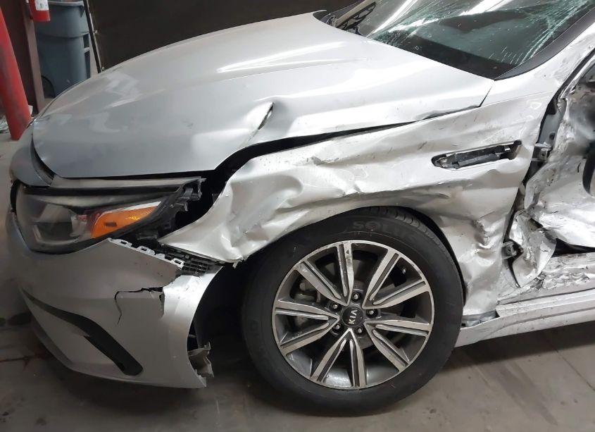 Photo 6 of 2019 Kia Optima LX (VIN 5XXGT4L35KG354178)