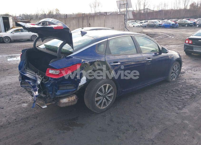 Photo 4 of 2019 Kia Optima LX (VIN 5XXGT4L35KG359784)