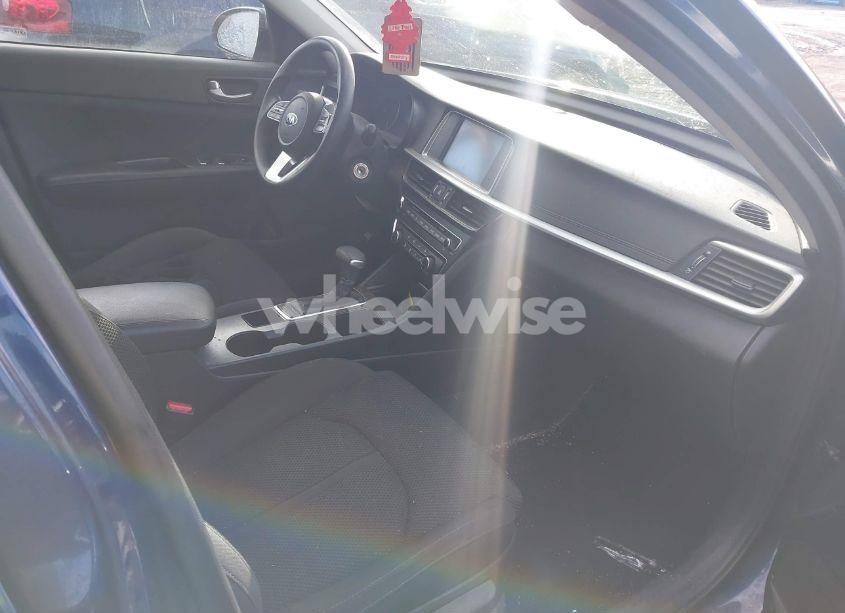 Photo 5 of 2019 Kia Optima LX (VIN 5XXGT4L35KG359784)