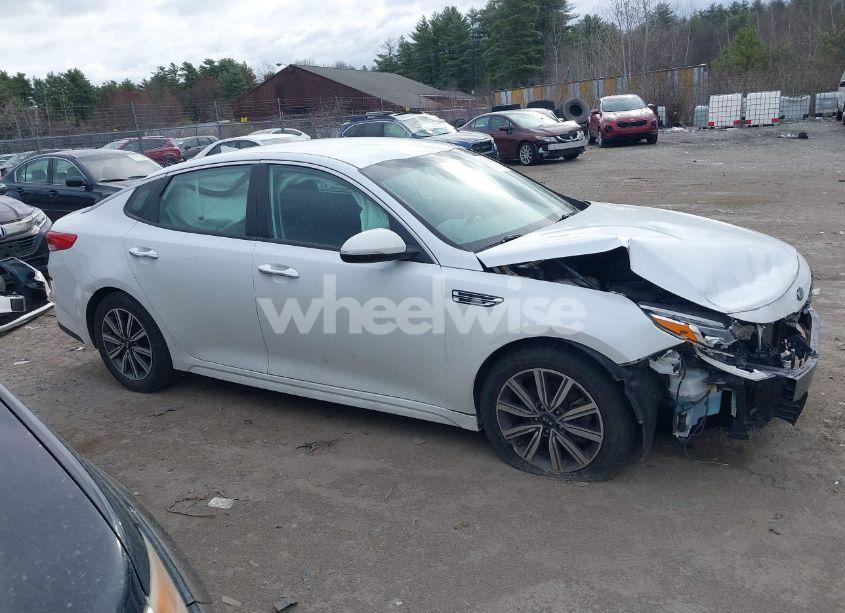 Photo 14 of 2019 Kia Optima LX (VIN 5XXGT4L35KG359834)