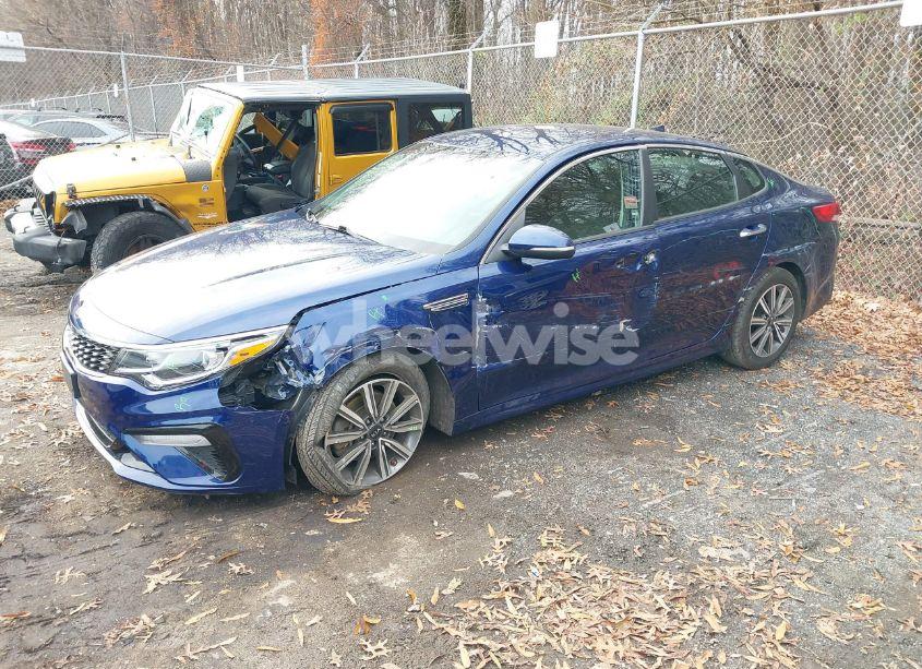 Photo 2 of 2019 Kia Optima LX (VIN 5XXGT4L35KG363141)