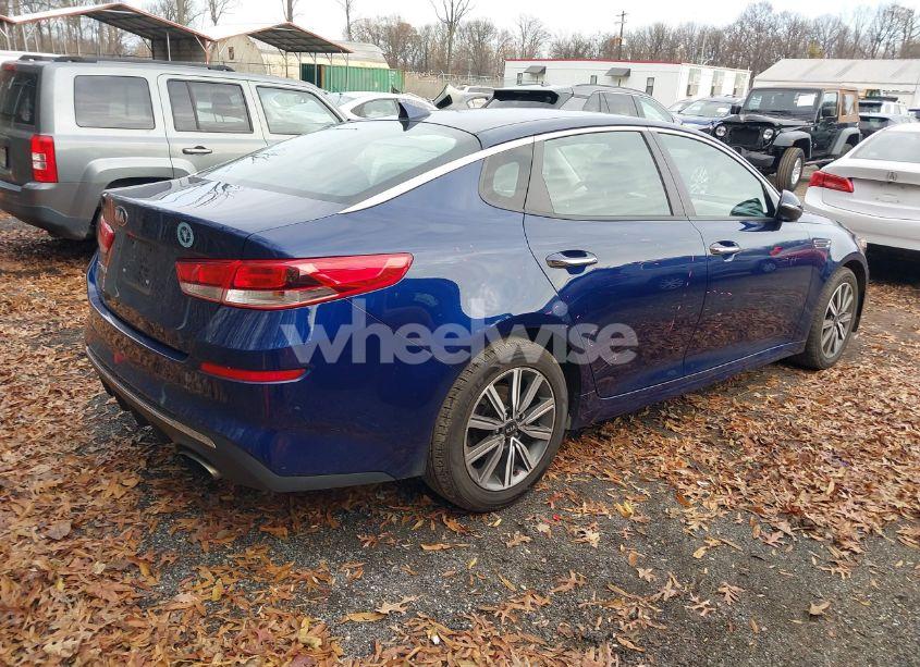 Photo 4 of 2019 Kia Optima LX (VIN 5XXGT4L35KG363141)