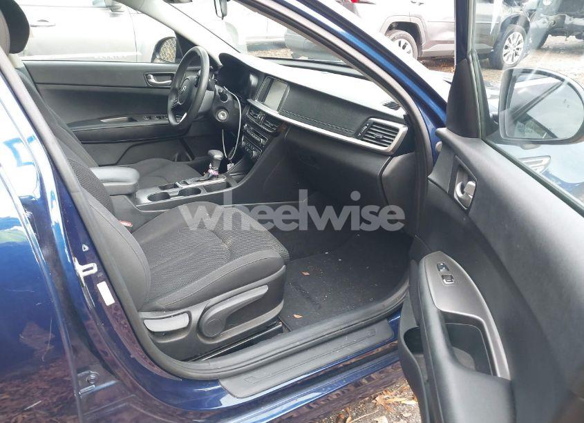 Photo 5 of 2019 Kia Optima LX (VIN 5XXGT4L35KG363141)